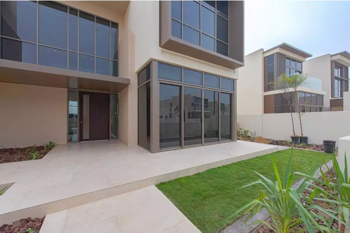 Villa 560m² in UAE, Dubai. Priced at 4994310€ rent photo-26
