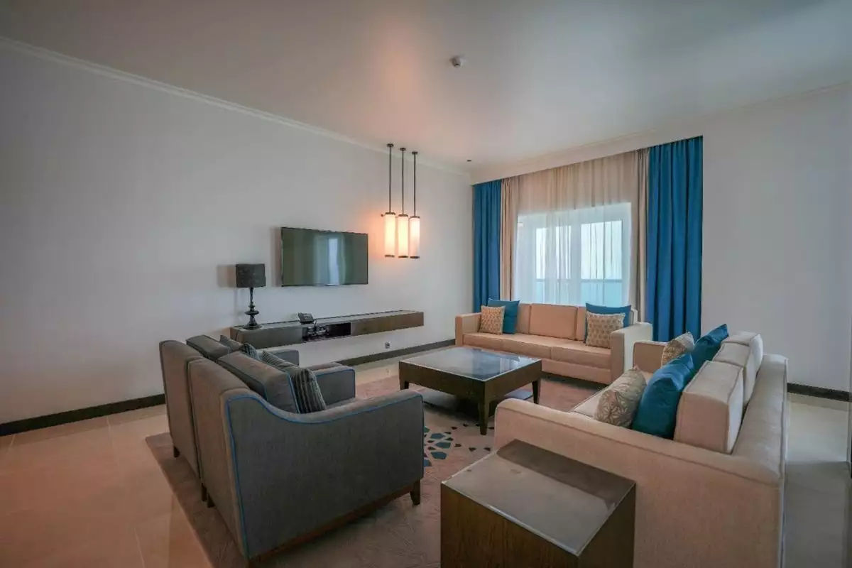 Flat 291m² in UAE, Abu Dhabi. Priced at 2247439€ rent photo-4