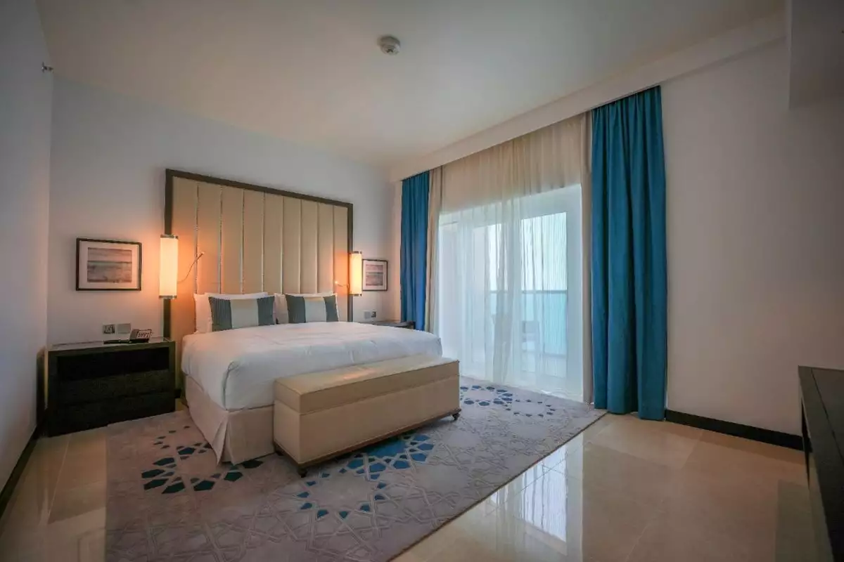Flat 291m² in UAE, Abu Dhabi. Priced at 2247439€ rent photo-8