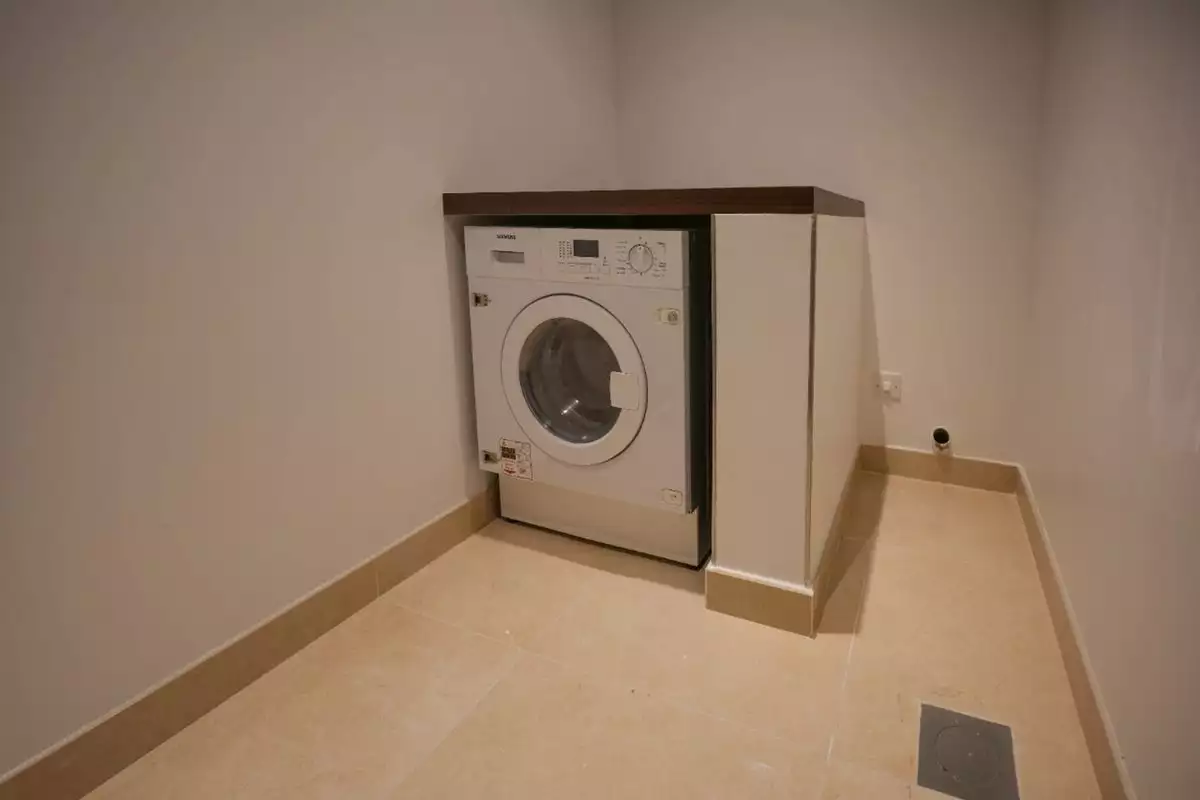 Flat 291m² in UAE, Abu Dhabi. Priced at 2247439€ rent photo-23