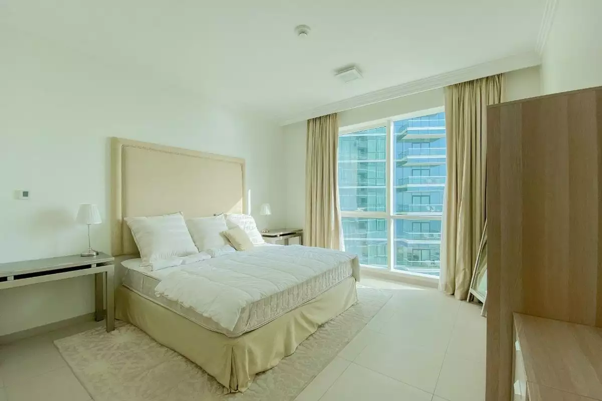 Flat 152m² in UAE, Dubai. Priced at 1023834€ rent photo-15