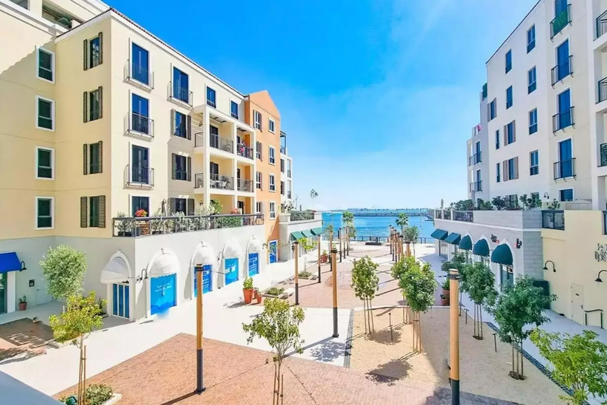 Flat 127m² in UAE, Dubai. Priced at 1036319€ rent photo-1