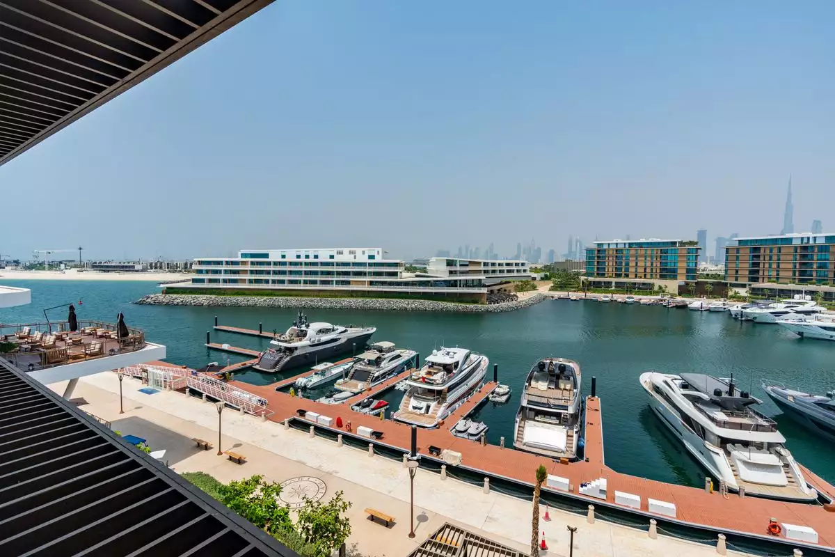 Flat 243m² in UAE, Dubai. Priced at 8740042€ rent photo-1