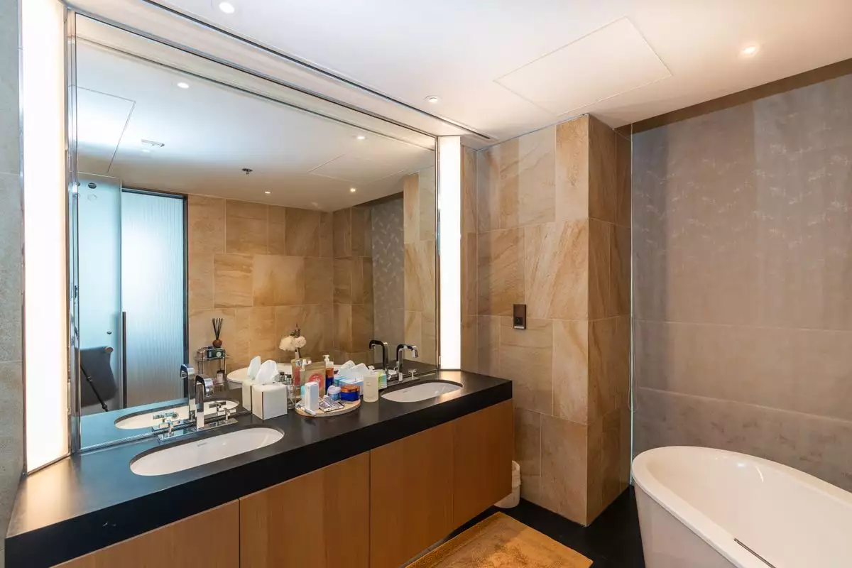 Flat 243m² in UAE, Dubai. Priced at 8740042€ rent photo-12