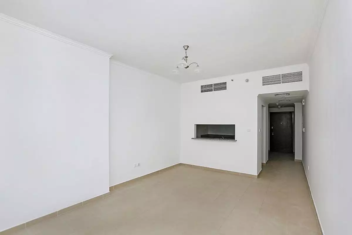 Flat 91m² in UAE, Dubai. Priced at 299659€ rent photo-2