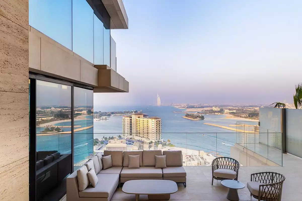 Flat 698m² in UAE, Dubai. Priced at 15482361€ rent photo-1