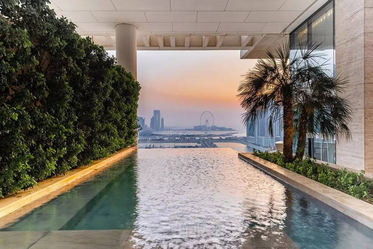 Flat 698m² in UAE, Dubai. Priced at 15482361€ rent photo-14