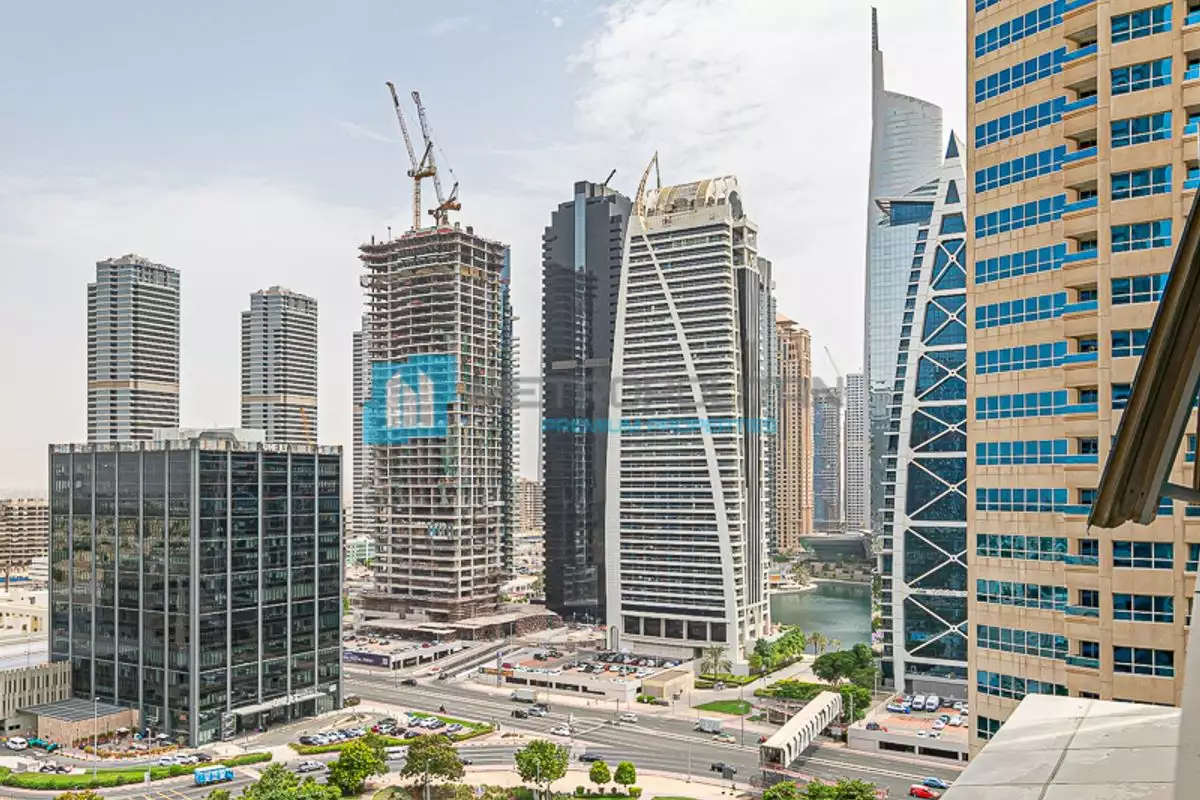Flat 82m² in UAE, Dubai. Priced at 237230€ rent photo-1
