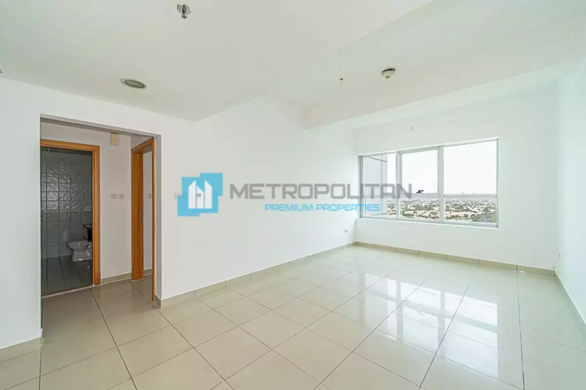 Flat 82m² in UAE, Dubai. Priced at 237230€ rent photo-11