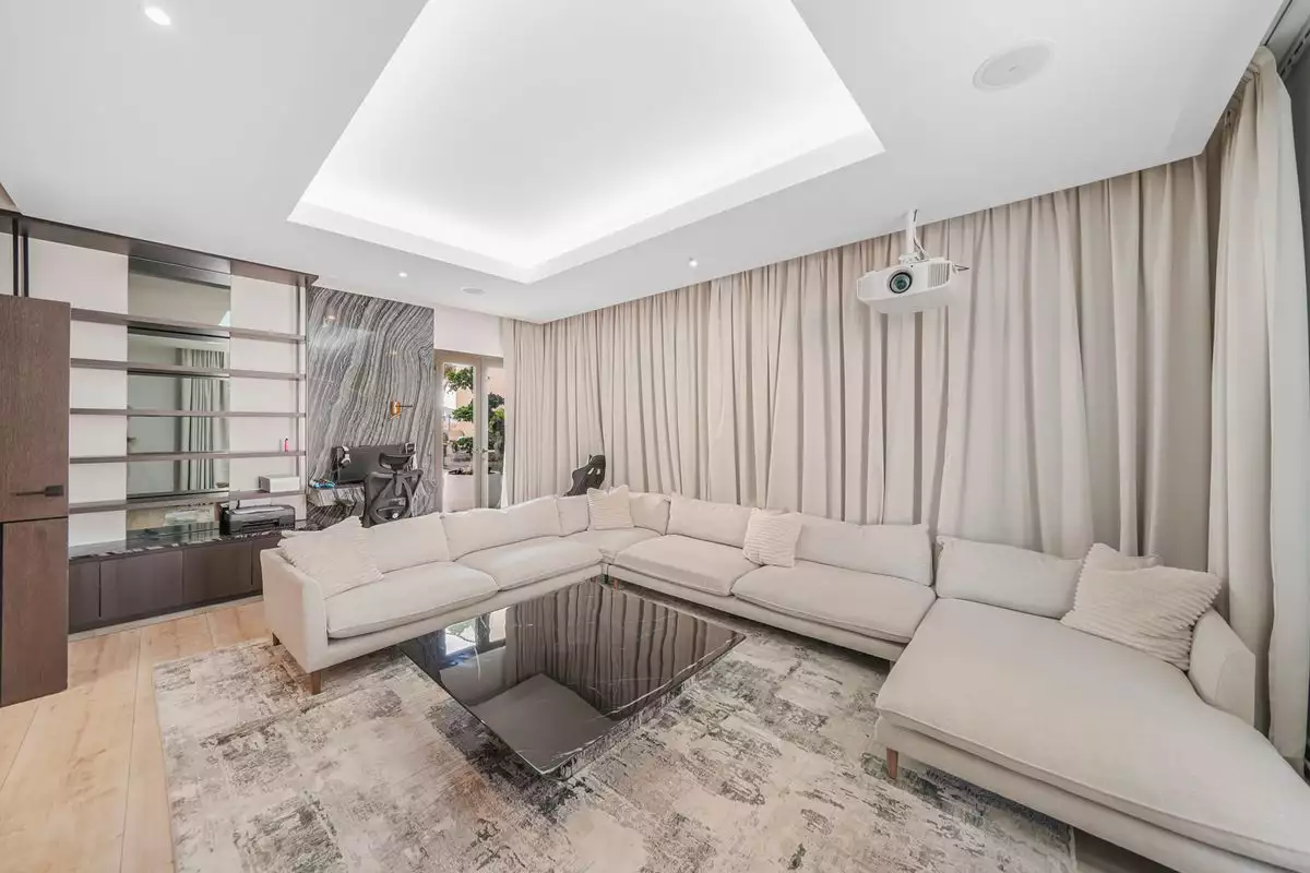 Villa 624m² in UAE, Dubai. Priced at 8797112€ rent photo-9
