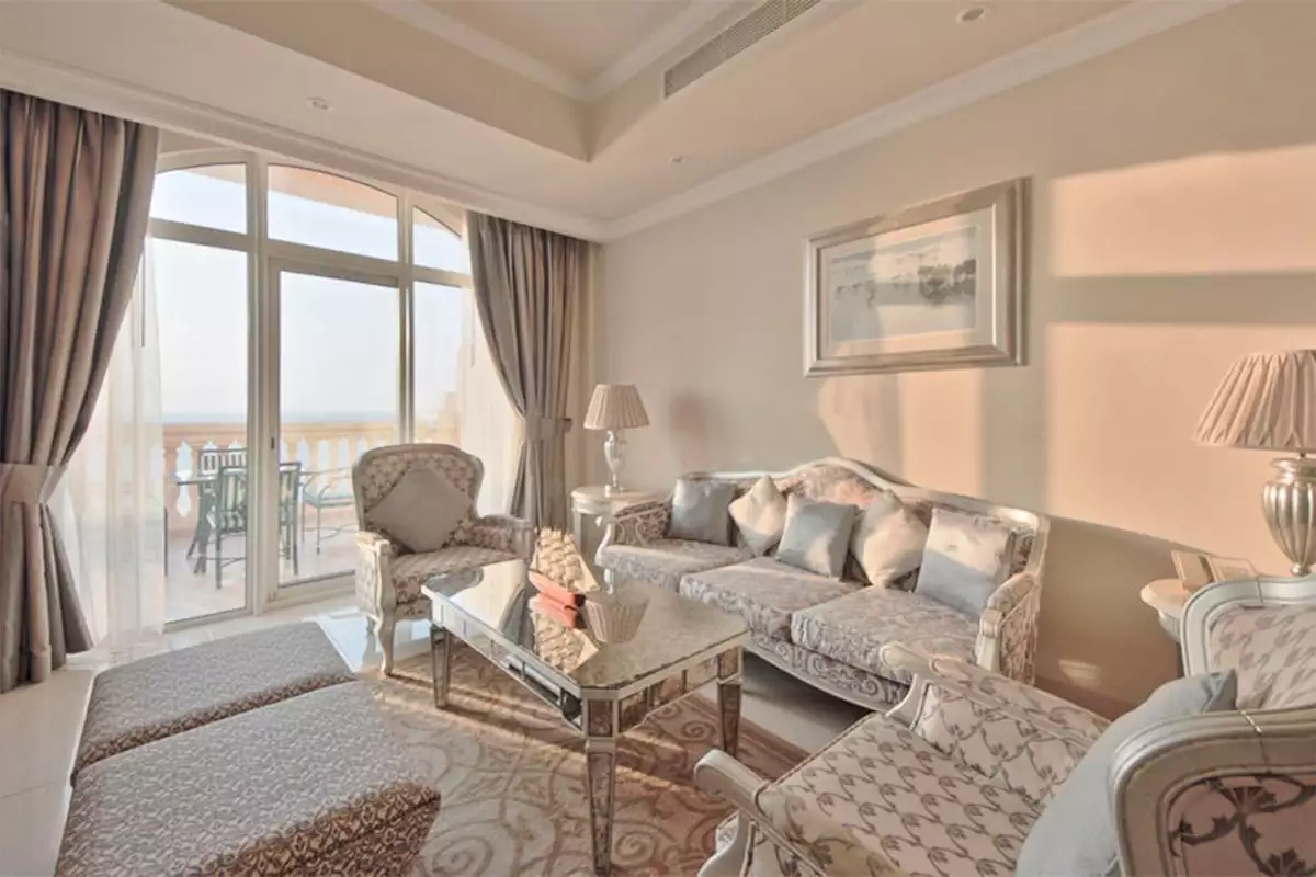Flat 164m² in UAE, Dubai. Priced at 1548236€ rent photo-3