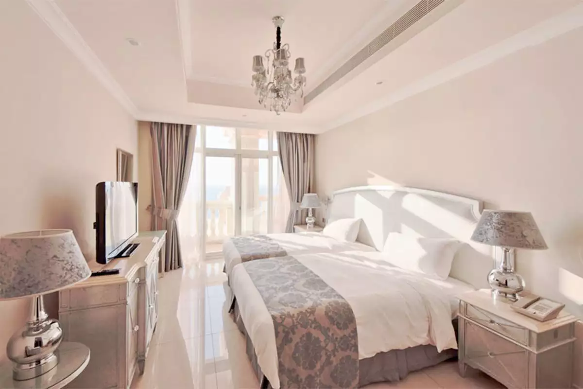 Flat 164m² in UAE, Dubai. Priced at 1548236€ rent photo-9