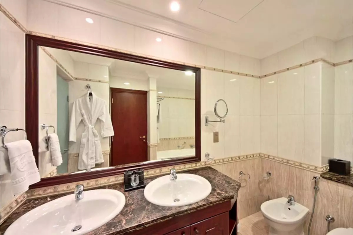 Flat 164m² in UAE, Dubai. Priced at 1548236€ rent photo-19