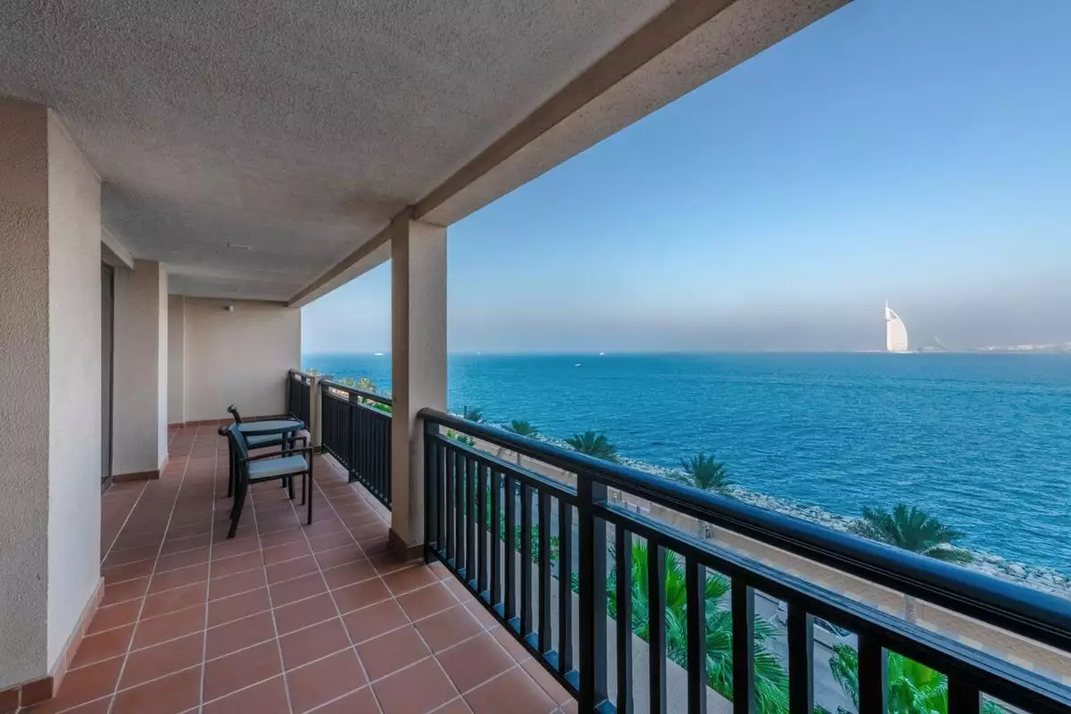 Flat 162m² in UAE, Dubai. Priced at 1186149€ rent photo-1