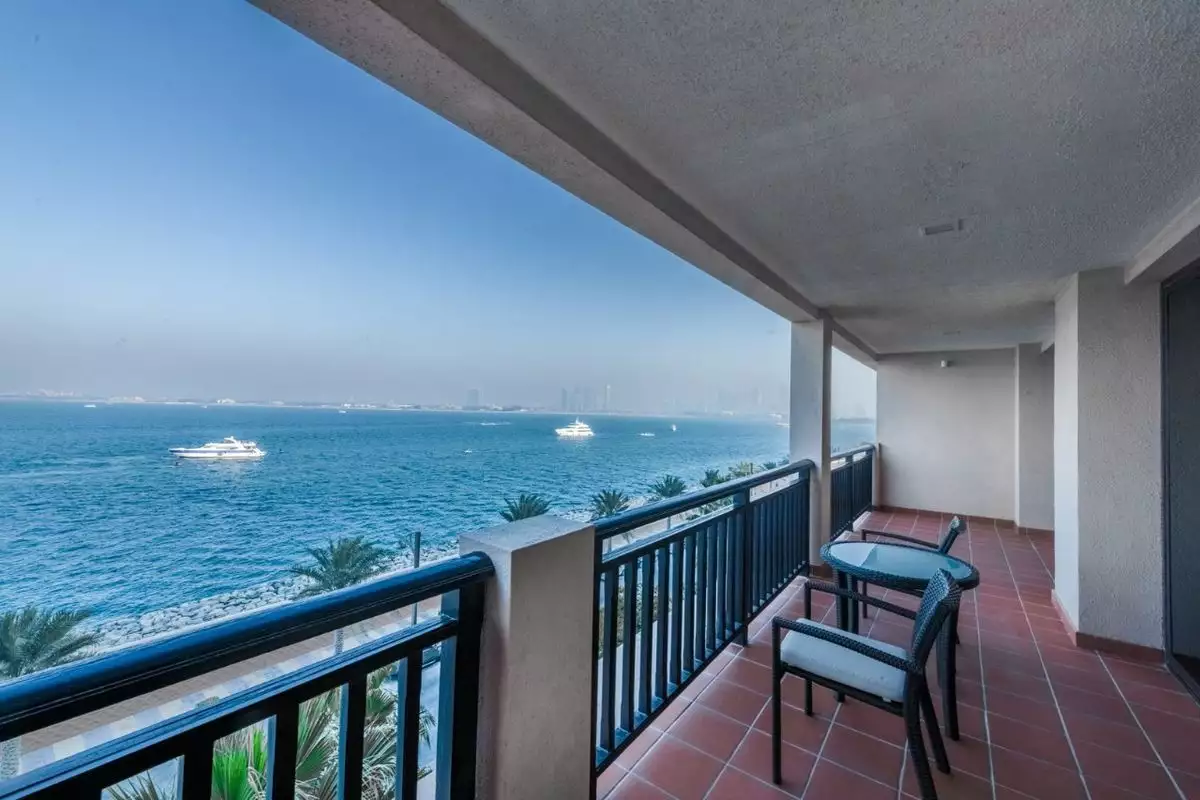 Flat 162m² in UAE, Dubai. Priced at 1186149€ rent photo-2