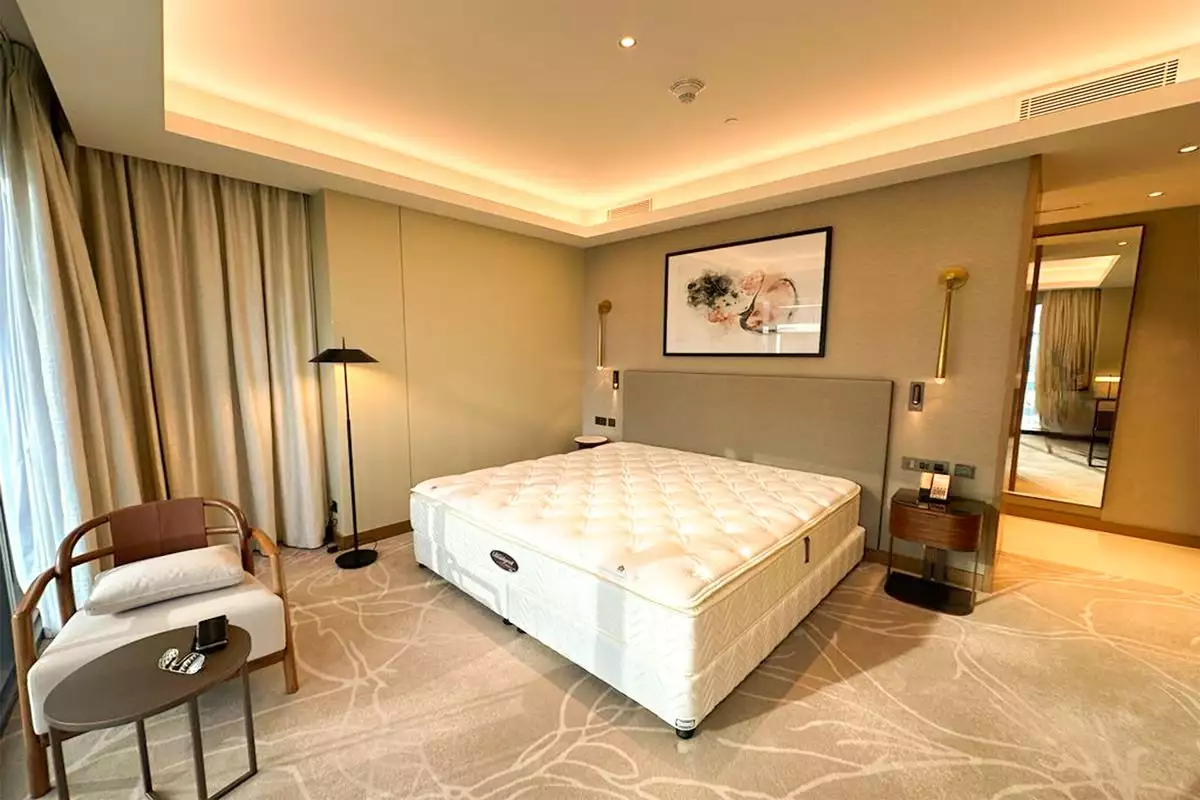 Flat 145m² in UAE, Dubai. Priced at 1772761€ rent photo-5