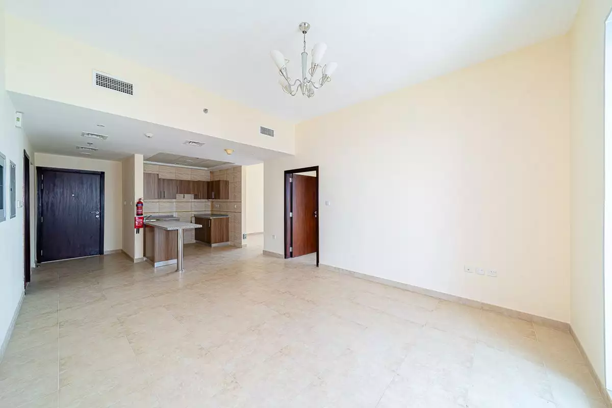 Flat 86m² in UAE, Dubai. Priced at 299659€ rent photo-1