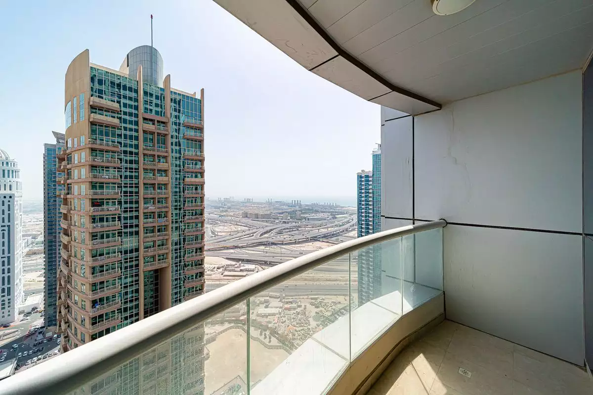 Flat 86m² in UAE, Dubai. Priced at 299659€ rent photo-3