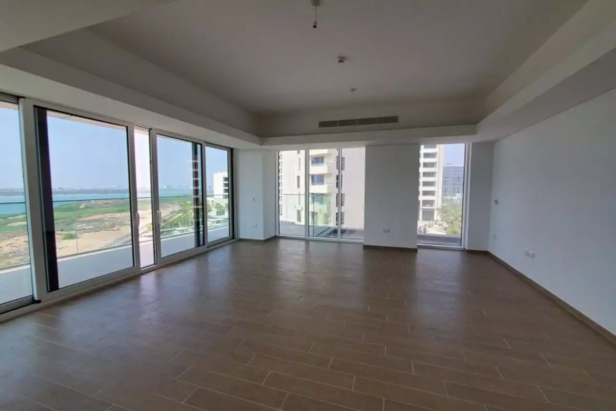 Flat 203m² in UAE, Abu Dhabi. Priced at 1513470€ rent photo-2