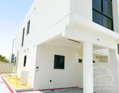 Buy in UAE for 461974€