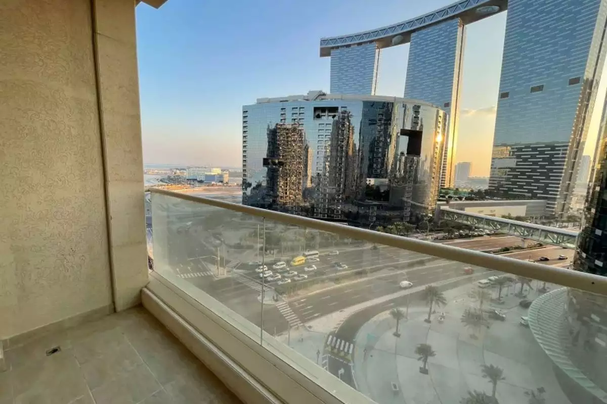 Flat 88m² in UAE, Abu Dhabi. Priced at 402660€ rent photo-1