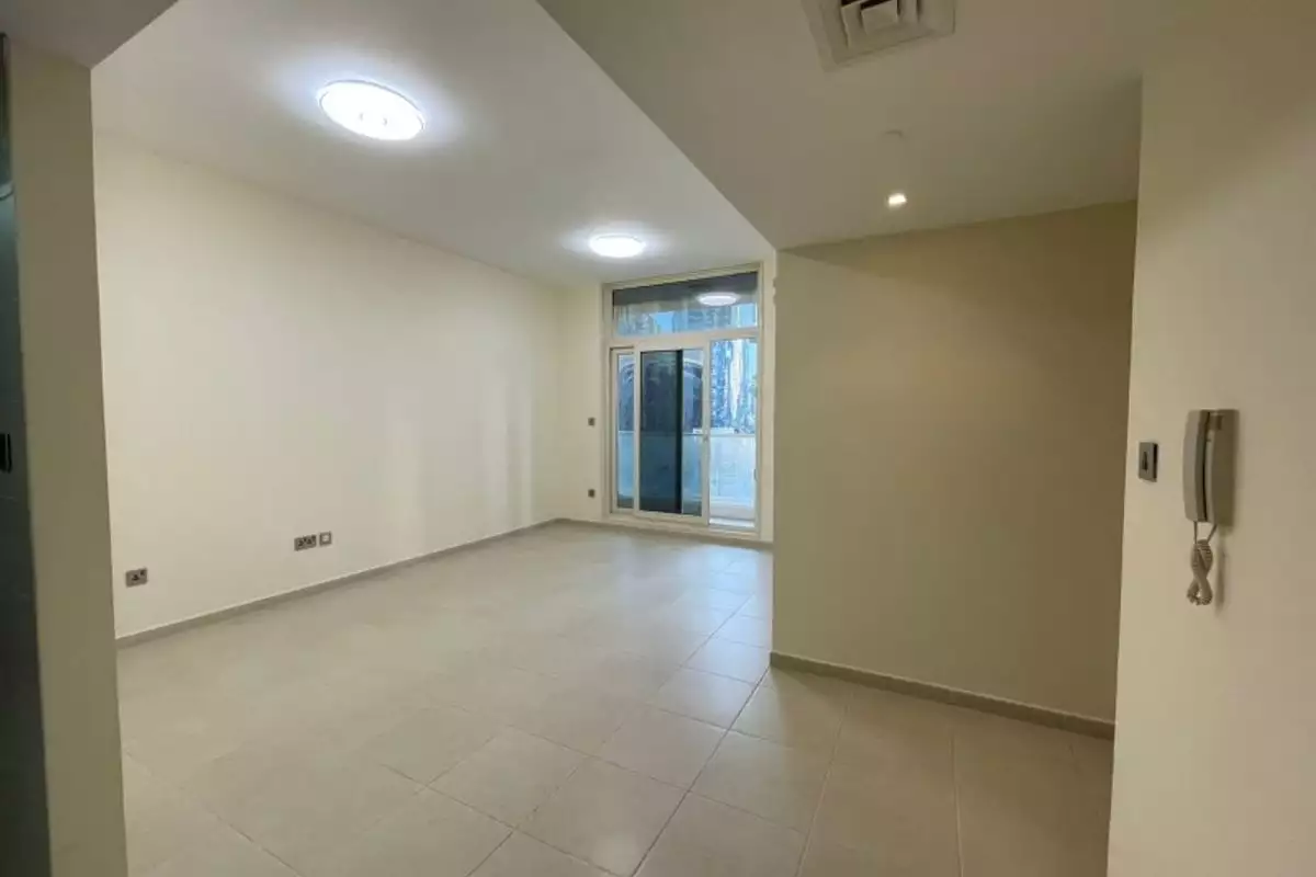 Flat 88m² in UAE, Abu Dhabi. Priced at 402660€ rent photo-2