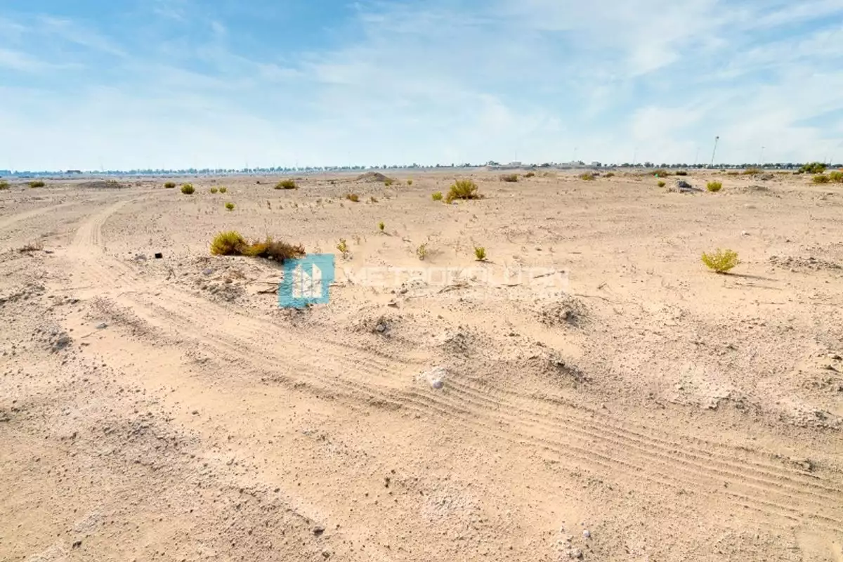 Land 510m² in UAE, Abu Dhabi. Priced at 317139€ rent photo-14