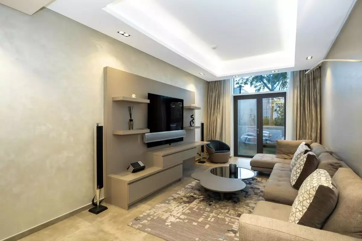 Flat 139m² in UAE, Dubai. Priced at 998862€ rent photo-3