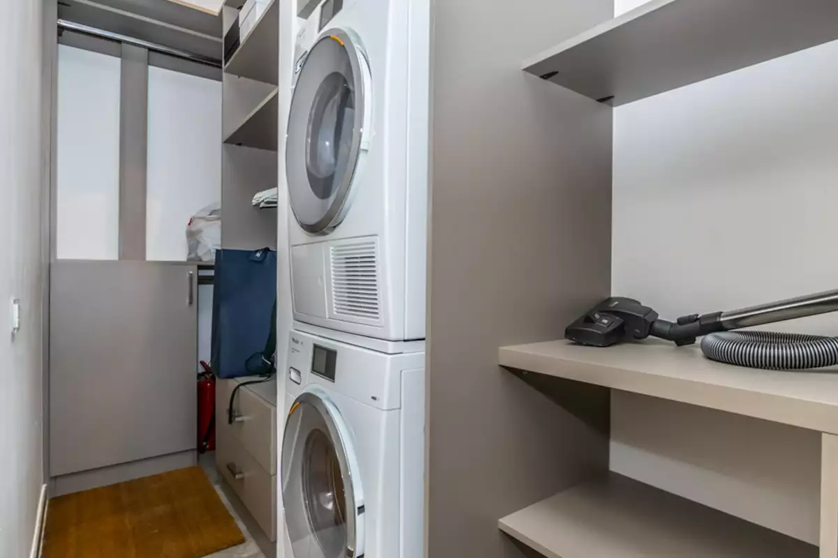 Flat 139m² in UAE, Dubai. Priced at 998862€ rent photo-12
