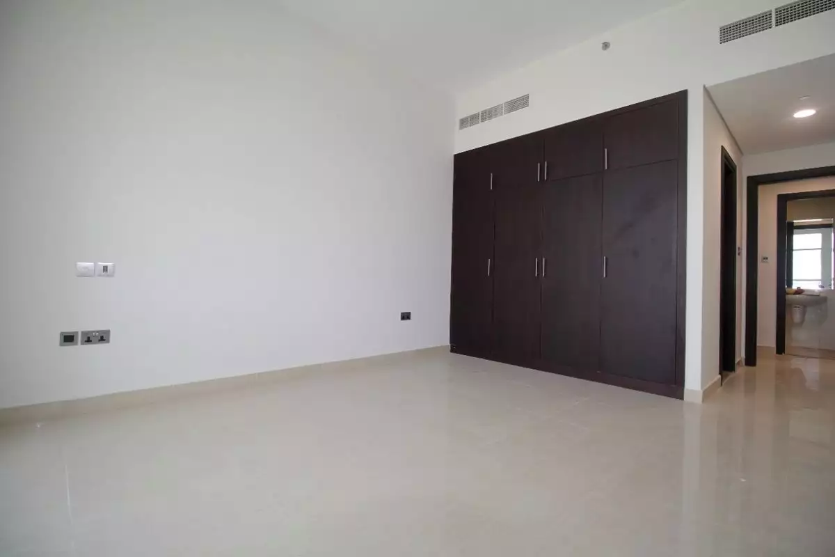House 5717m² in UAE, Abu Dhabi. Priced at 36208747€ rent photo-1