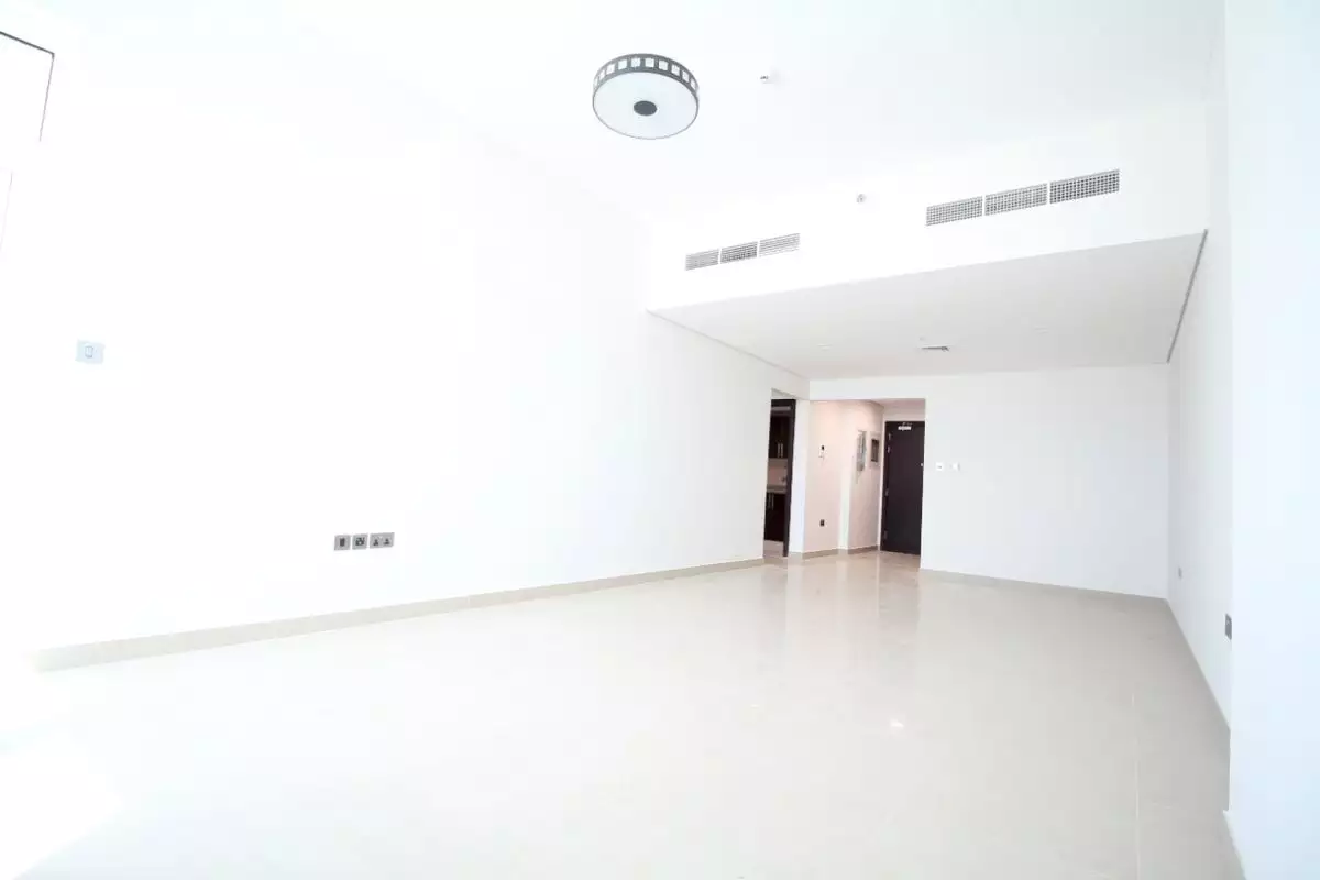 House 5717m² in UAE, Abu Dhabi. Priced at 36208747€ rent photo-4