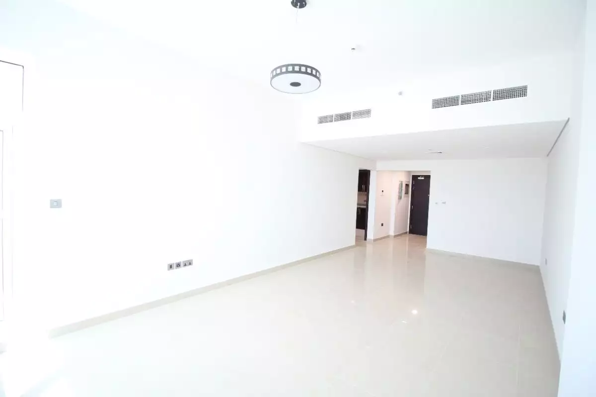 House 5717m² in UAE, Abu Dhabi. Priced at 36208747€ rent photo-5