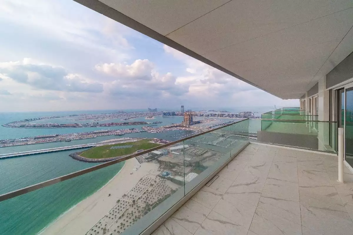 Flat 240m² in UAE, Dubai. Priced at 3749773€ rent photo-9