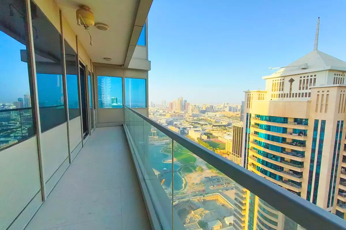 Flat 150m² in UAE, Dubai. Priced at 574345€ rent photo-4