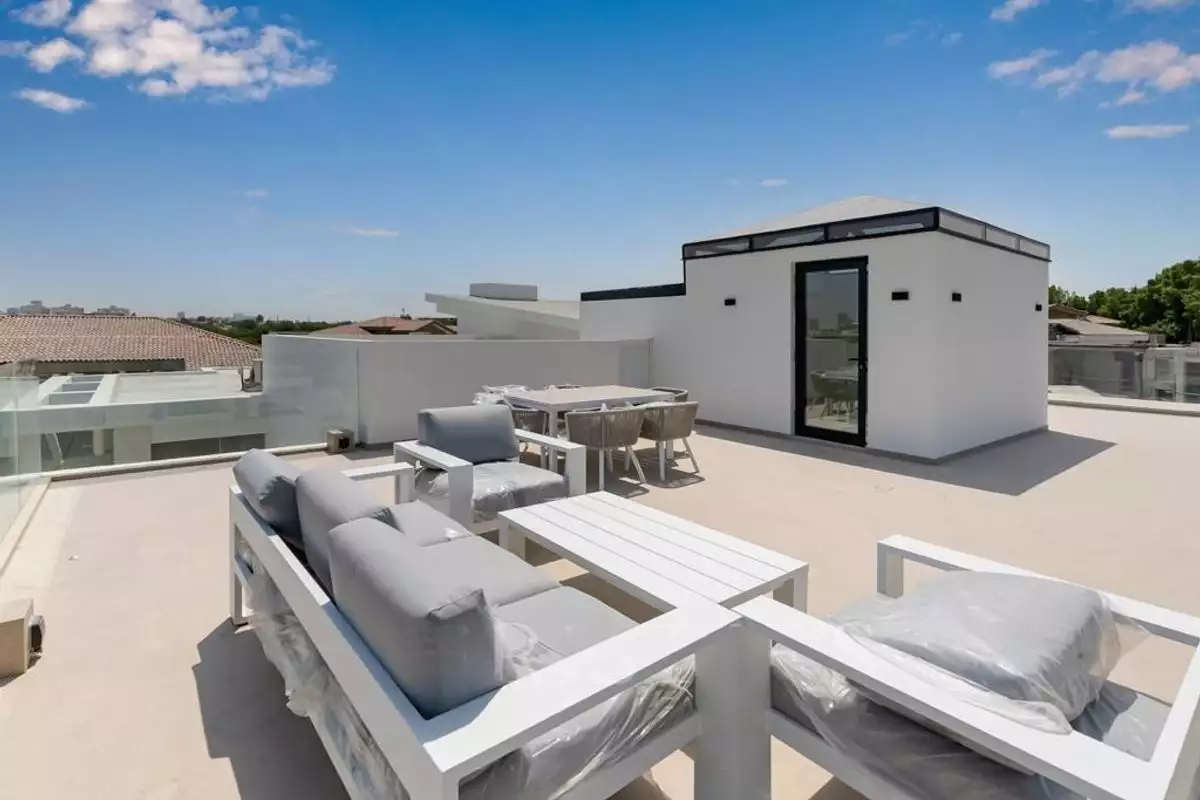 Villa 1022m² in UAE, Dubai. Priced at 12485775€ rent photo-25