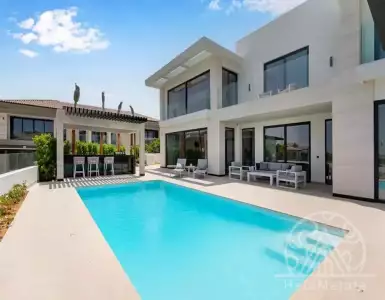 Buy in UAE for 12485775€