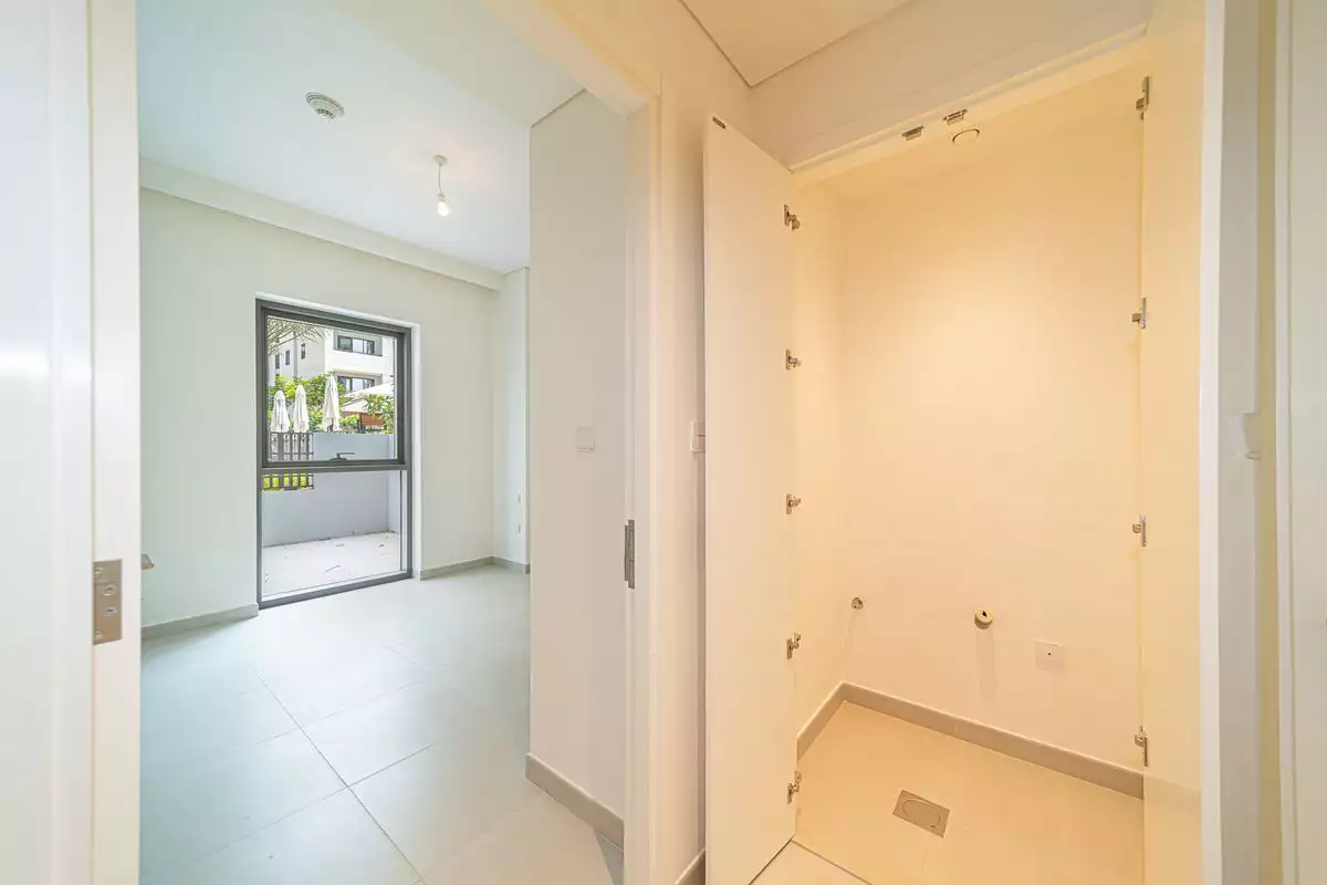 Flat 73m² in UAE, Dubai. Priced at 374573€ rent photo-8