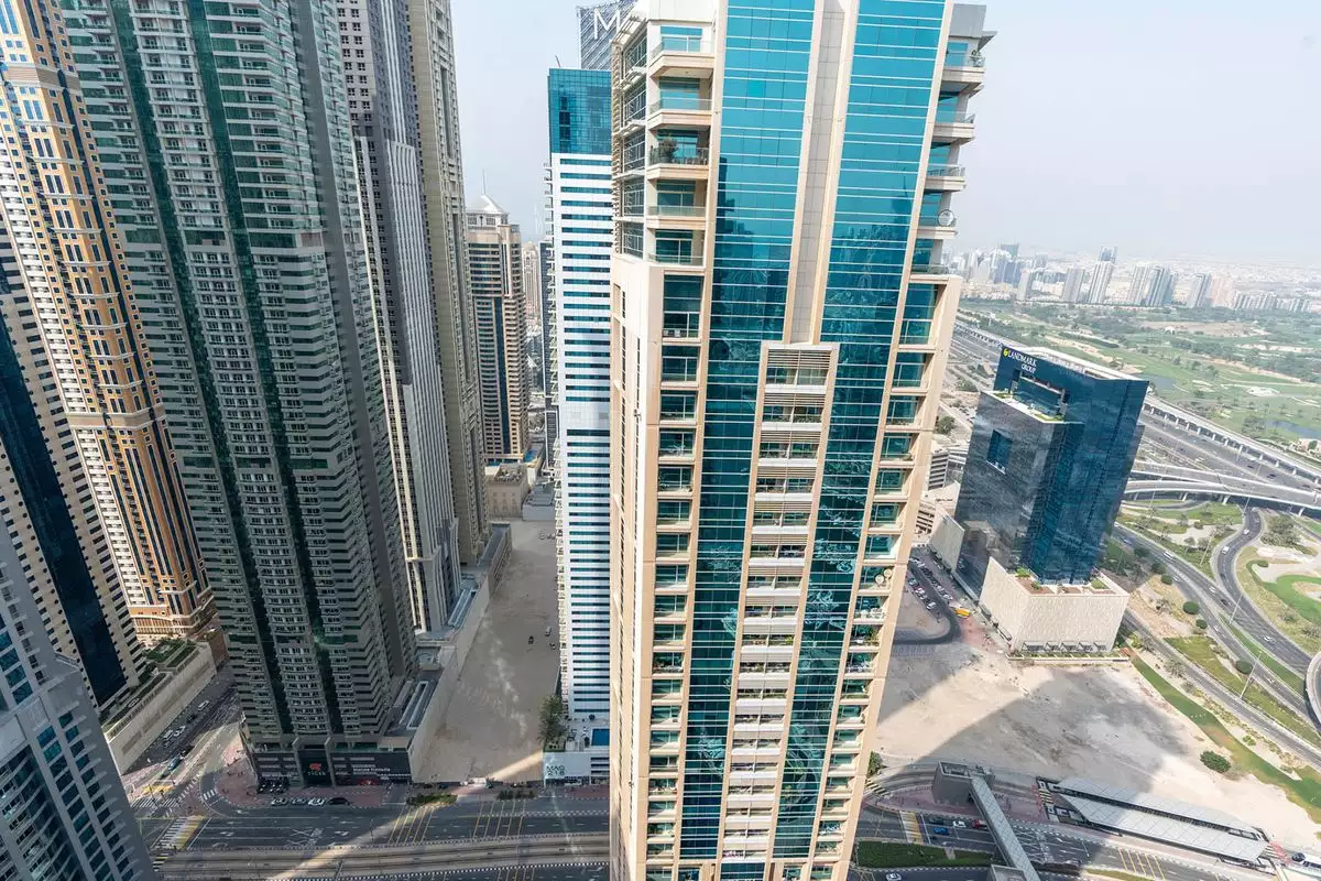 Flat 366m² in UAE, Dubai. Priced at 2721899€ rent photo-5