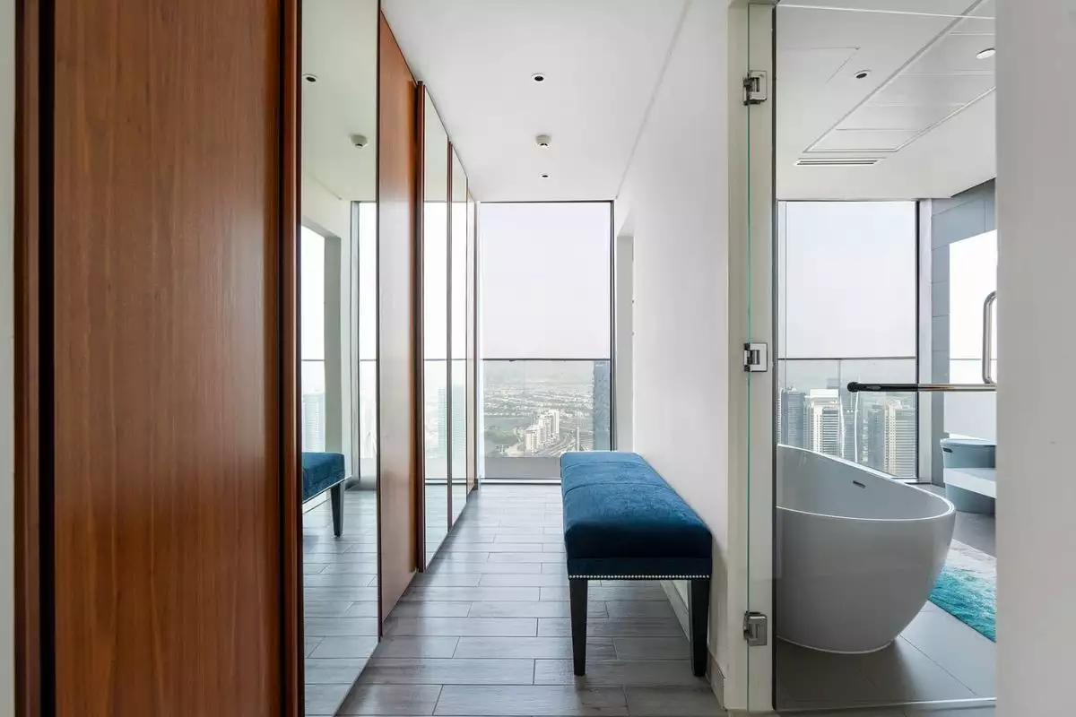 Flat 366m² in UAE, Dubai. Priced at 2721899€ rent photo-26