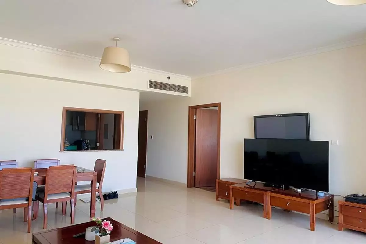 Flat 92m² in UAE, Dubai. Priced at 280930€ rent photo-1