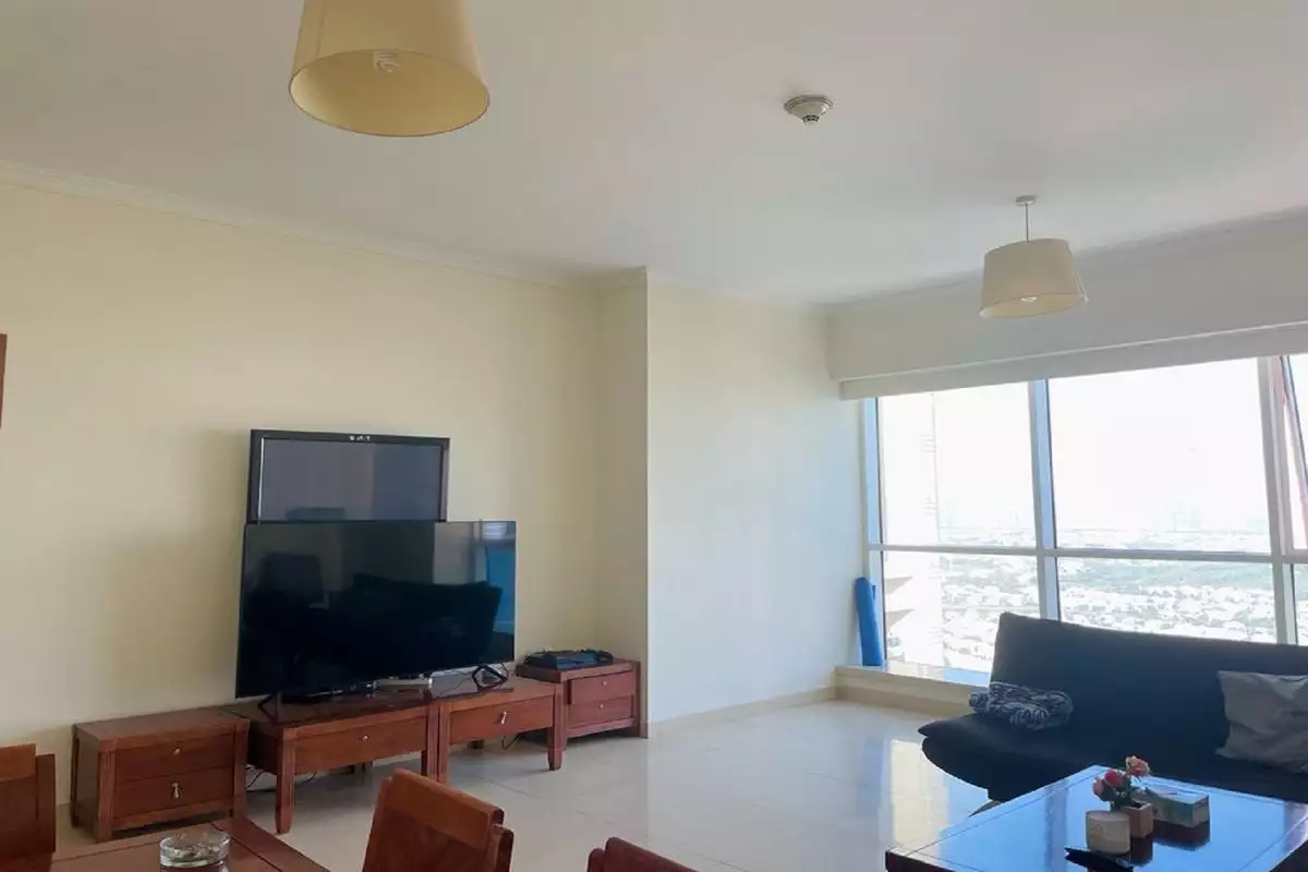 Flat 92m² in UAE, Dubai. Priced at 280930€ rent photo-2
