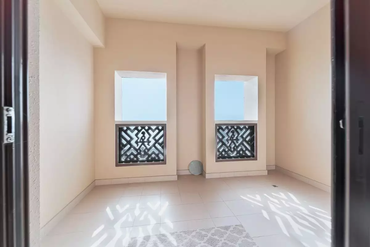 Flat 200m² in UAE, Dubai. Priced at 973890€ rent photo-4