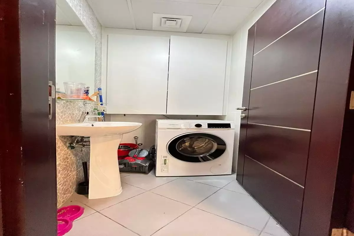 Flat 120m² in UAE, Dubai. Priced at 323382€ rent photo-5