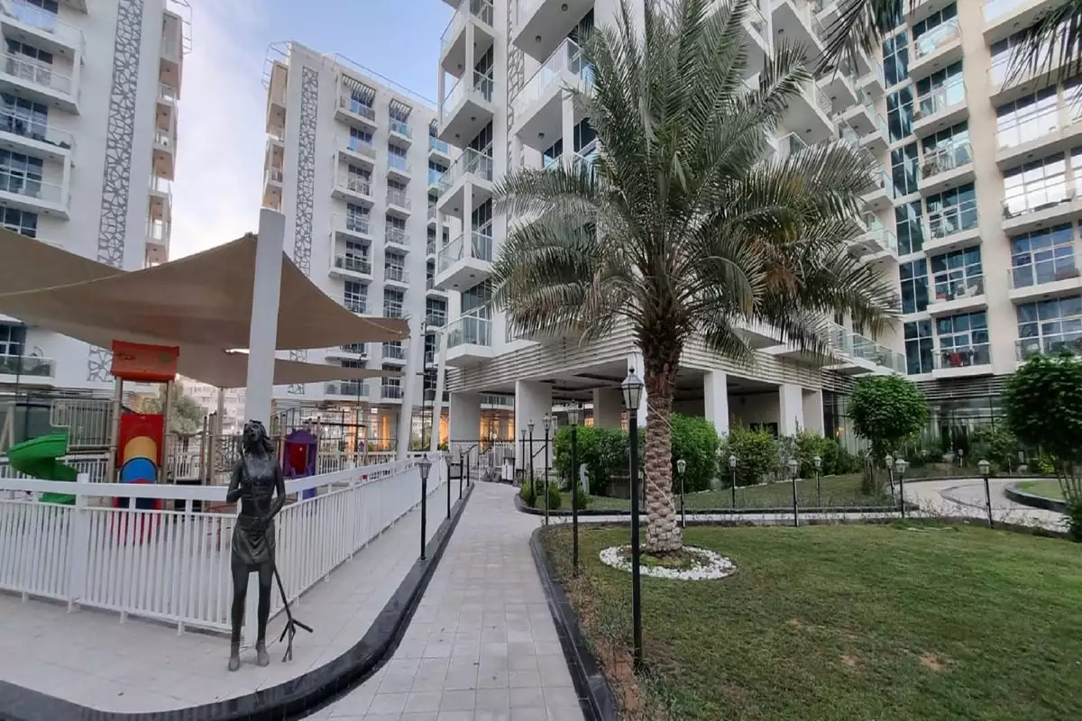 Flat 120m² in UAE, Dubai. Priced at 323382€ rent photo-12