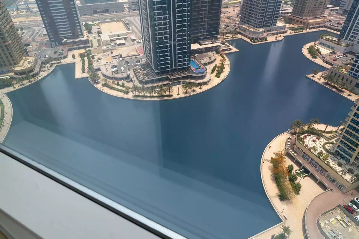 Other Properties 191m² in UAE, Dubai. Priced at 549374€ rent photo-13