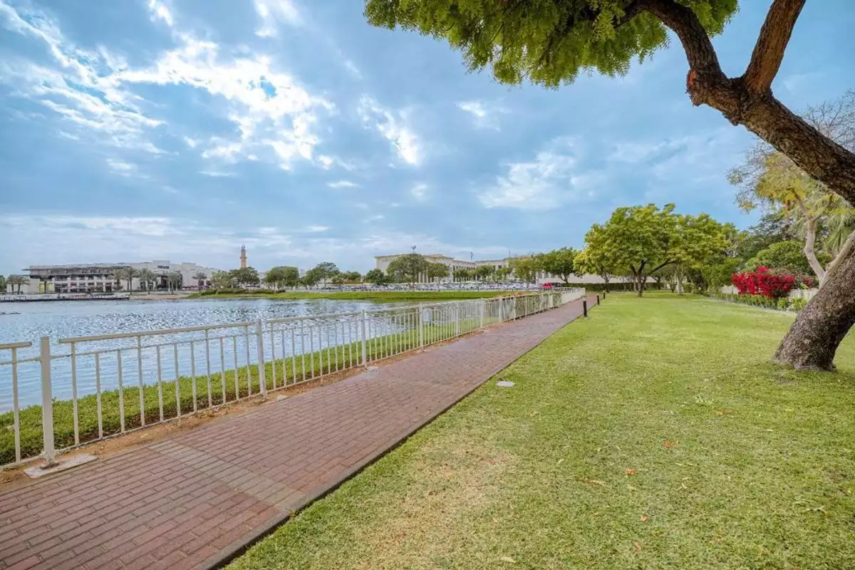 Villa 571m² in UAE, Dubai. Priced at 3243804€ rent photo-5