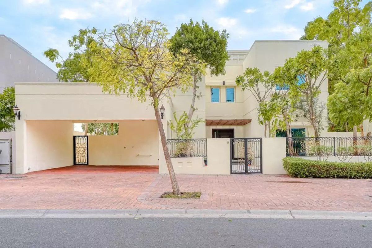 Villa 571m² in UAE, Dubai. Priced at 3243804€ rent photo-8