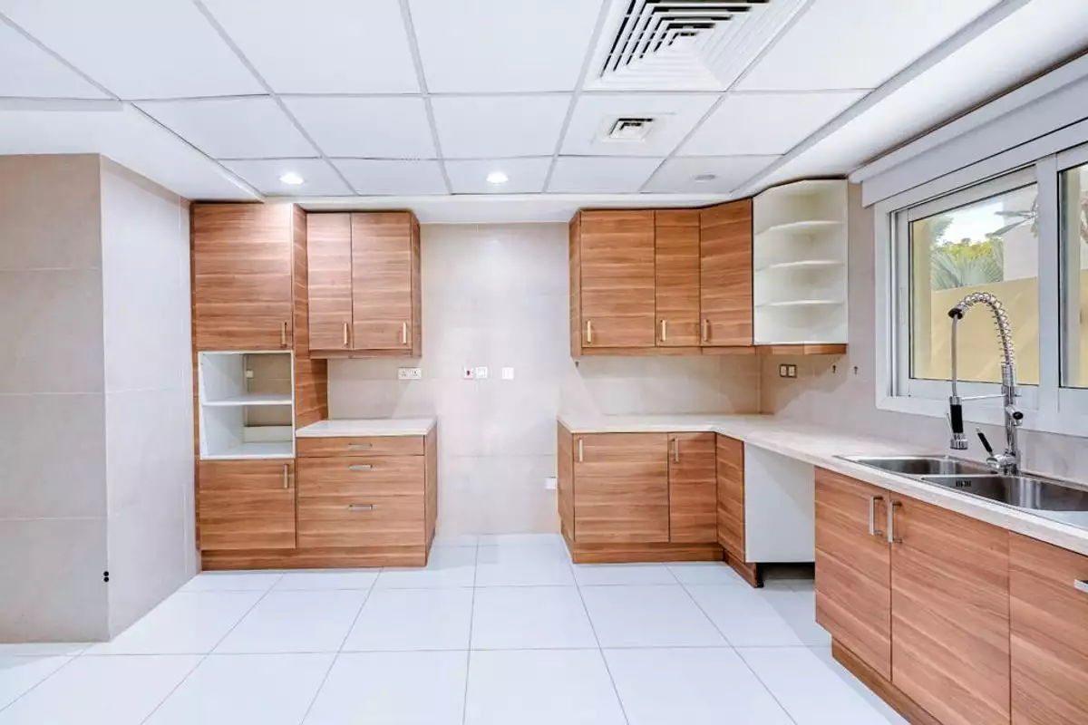 Villa 571m² in UAE, Dubai. Priced at 3243804€ rent photo-21