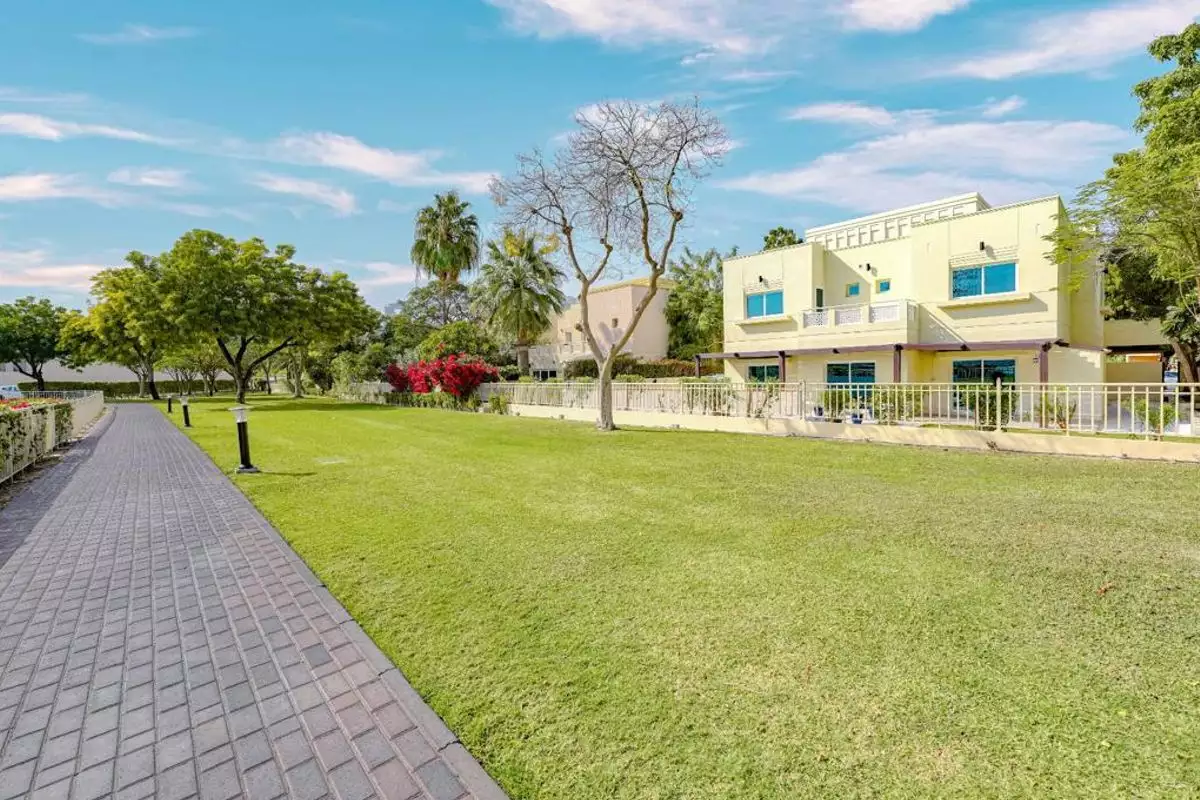 Villa 571m² in UAE, Dubai. Priced at 3243804€ rent photo-24