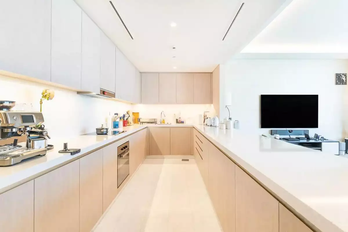Flat 196m² in UAE, Dubai. Priced at 3371159€ rent photo-3